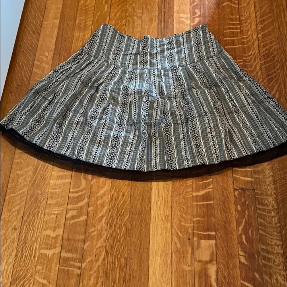 EUC twenty-one lace hemmed skirt, size small
